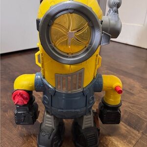 Minions Yellow and Gray Action Toy and Figurines